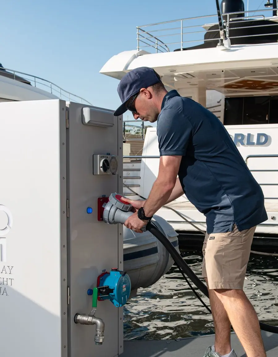 M-Tech megayacht power connection in use at Jones Bay Marina
